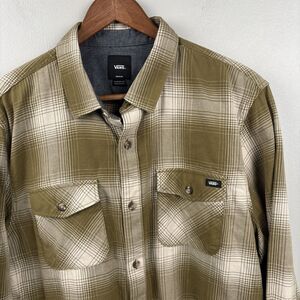 NWT Vans Shirt Mens Medium Khaki Plaid Monterey III Flannel Button Up Casual